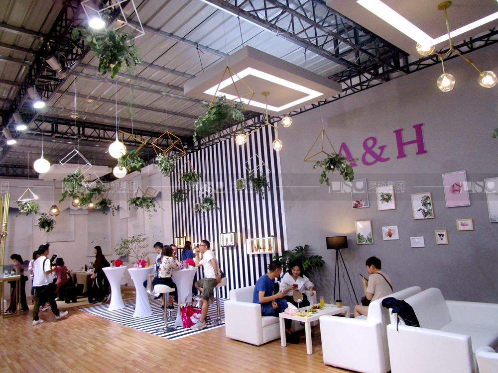 臻臣-美容展展臺設計案例