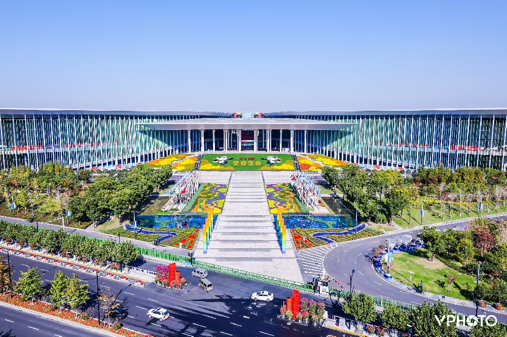 展臺設(shè)計效果圖怎么做，展臺設(shè)計如何創(chuàng)新